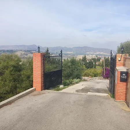 Vista El Montanes Villa