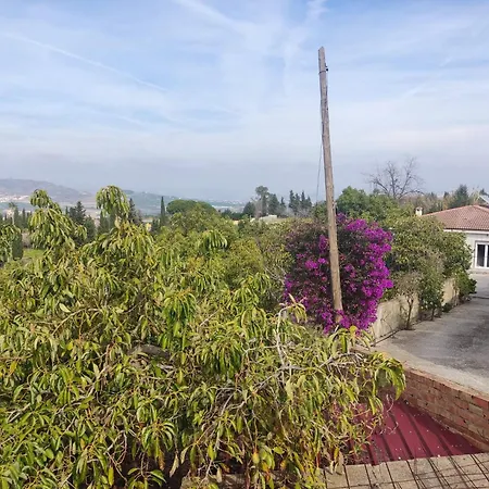 Vista El Montanes Villa