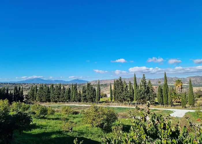 Vista El Montanes * مالقة