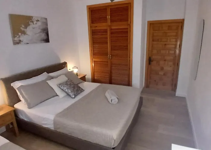 Vista El Montanes مالقة